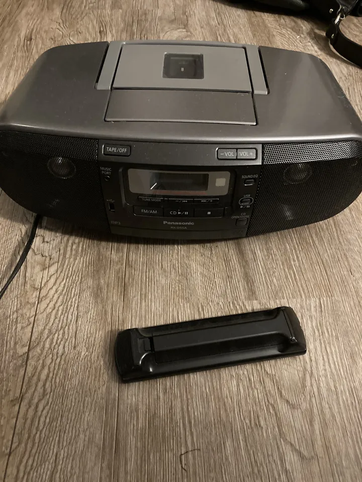 Přenosné stereo Panasonic RX D55A